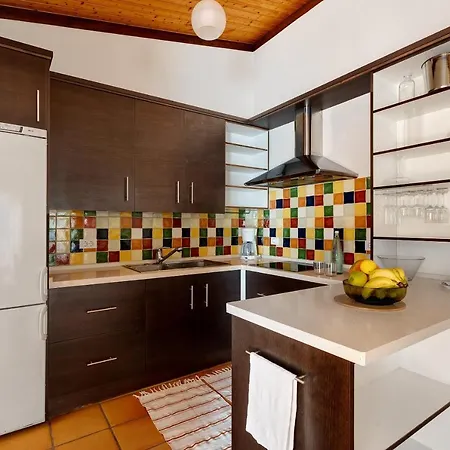La Calabacera Casa Blanca By Paramont Holidays Holiday home *